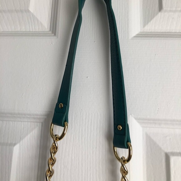 Emma Fox Crossbody Bag - Picture 7 of 8